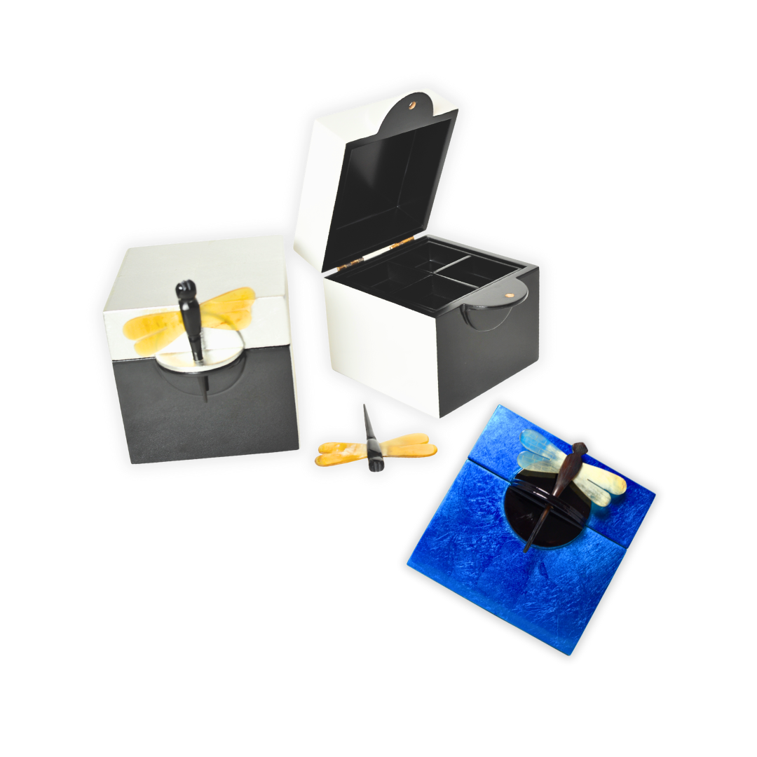 Hộp sơn mài chuồn chuồn